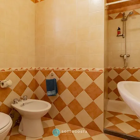 Iris Flat Apartmán San Foca